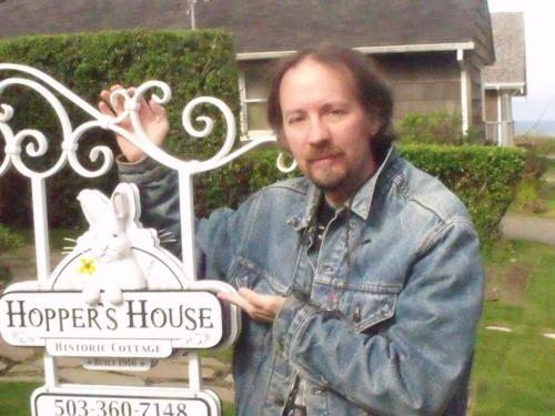 Hopper's House sign